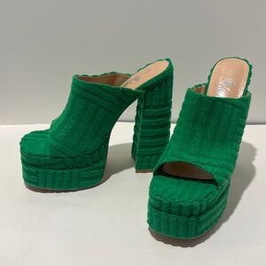 Kelly Green Terrycloth Geometric Pattern Chunky Open Toe Platform Heels, Size 8